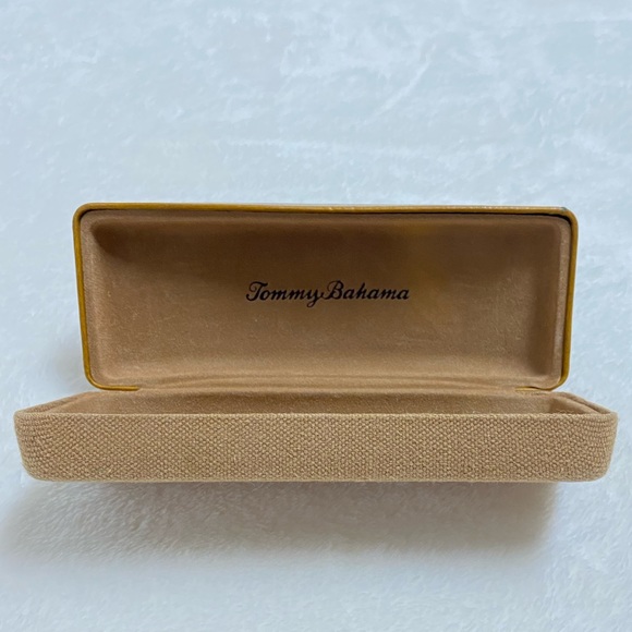 Tommy Bahama TB4019 Mens Eyeglasses with Case - Picture 4 of 7